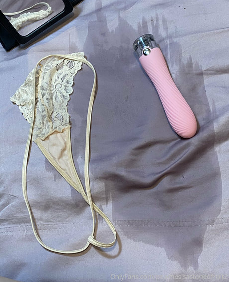 peachesisastonedfruit2 pornstar erotic pic