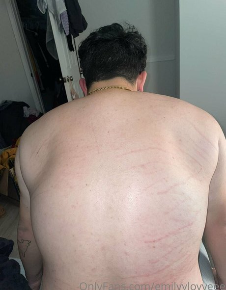 emilyylovveee model porn img