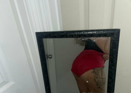 emilyylovveee pretty pornstar gallery