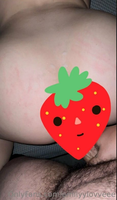 emilyylovveee model nudes archive