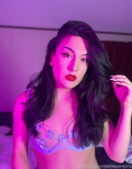 Heavenly Naomi pornstar beautiful picture