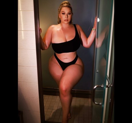 mommy onlyfans beautiful porn image