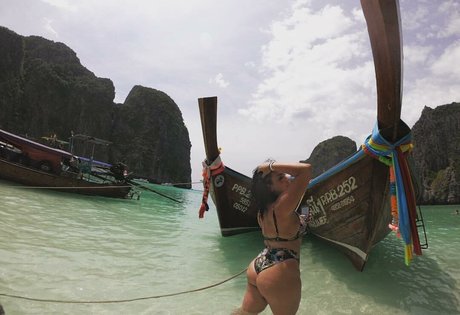 Tana Habibi star beautiful photos