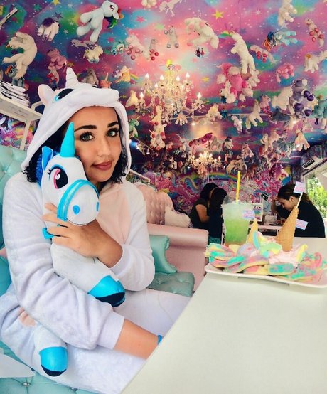 Tana Habibi erotic model galleries