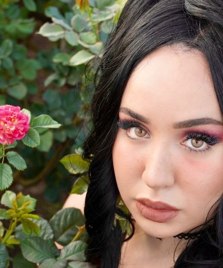 Tana Habibi star pornographic img