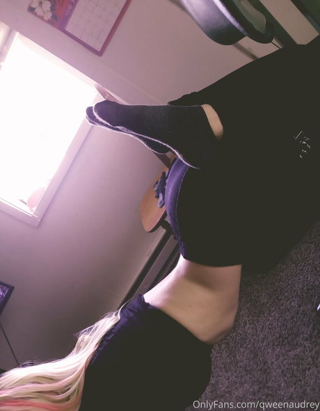 qweenaudrey art actress pics