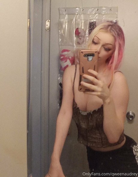 hot mature onlyfans naked photo