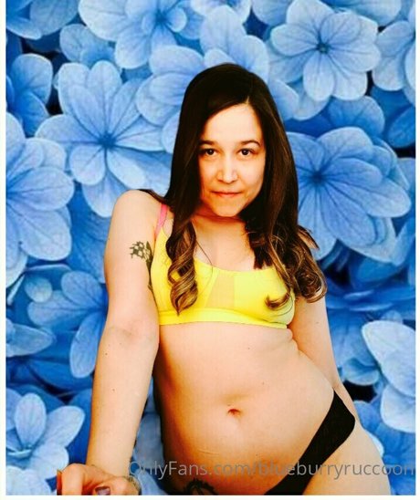 blueburryruccoon free pornstar img
