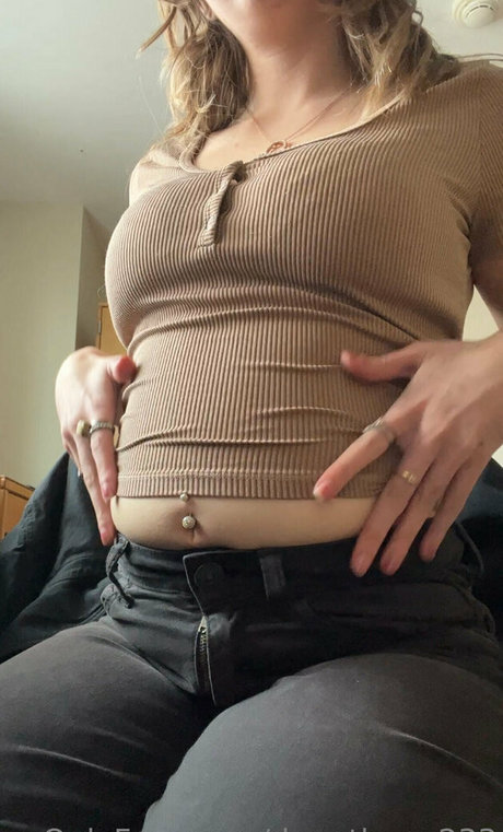 donutlover233 naked star photos