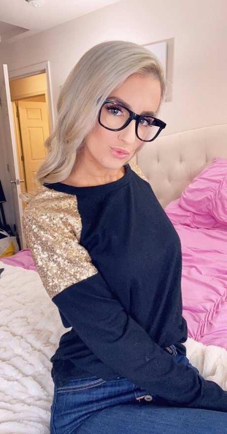 khloeefree free actress pictures