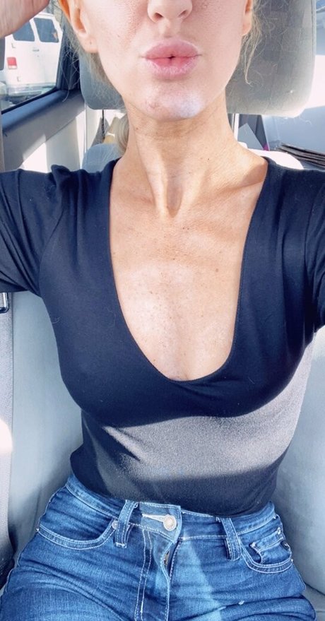 khloeefree star sexy galleries