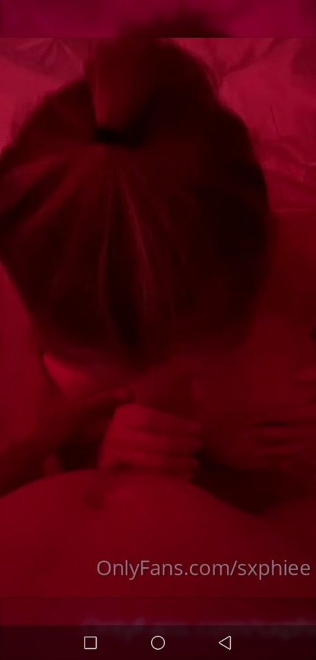 sxphiee naked star img