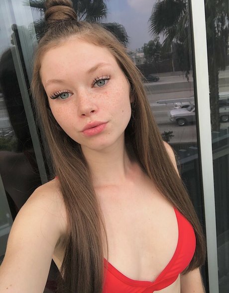 Lily Ana Alexander best model image