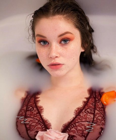 Lily Ana Alexander model perfect archive