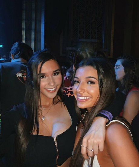 X a n t h e erotic model pic