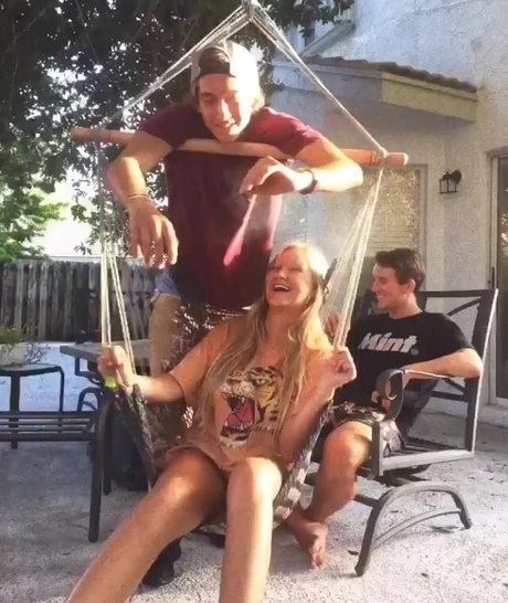 small onlyfans nudes photos