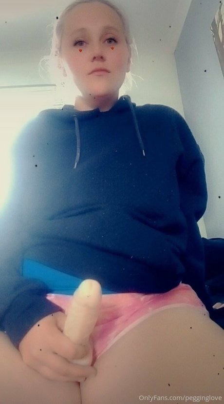 small cock shemale onlyfans porn images