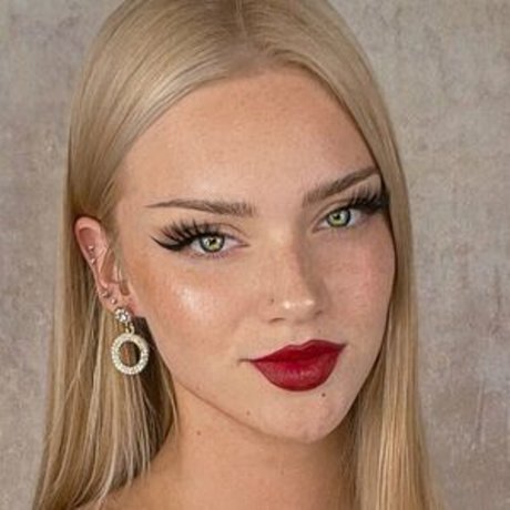 sheyliee top pornstar pics