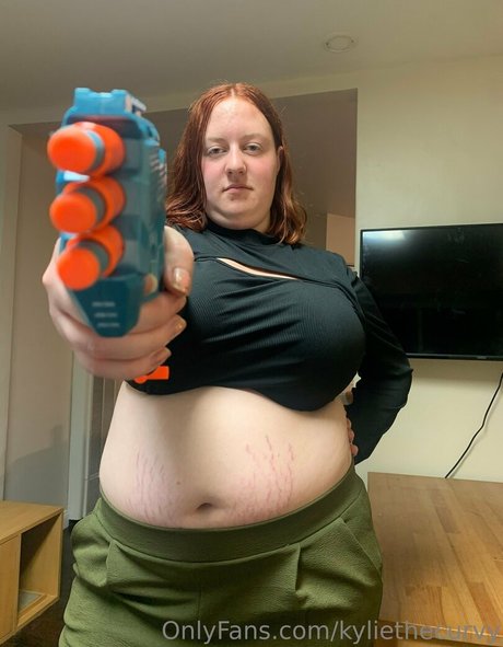 kyliethecurvy hd star img