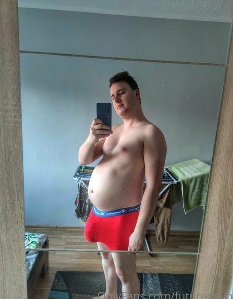 futurechub star naked photo