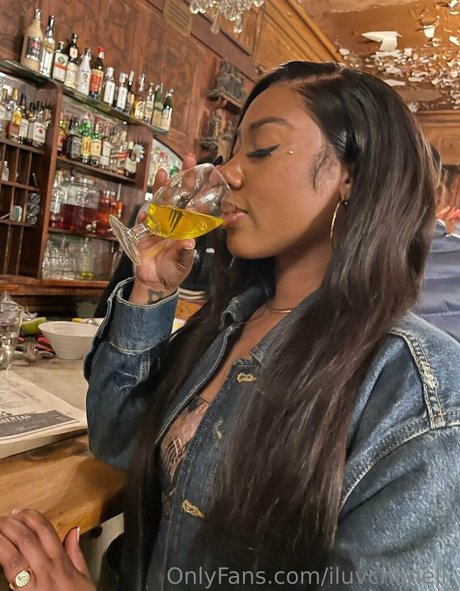 iluvchanell_ pornstar nice pictures