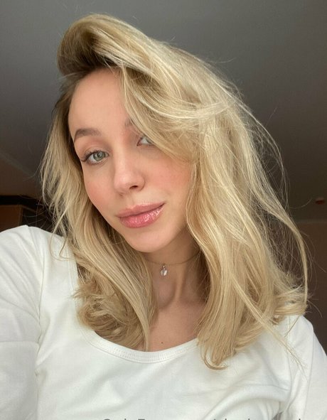 slavicpeaches model nudes images