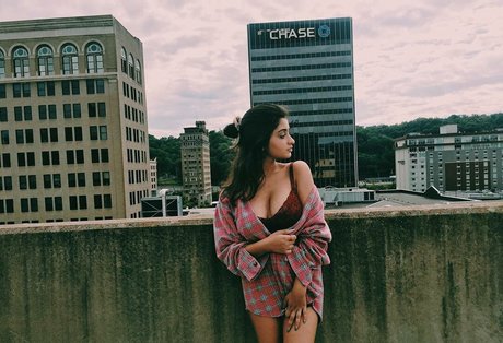 Alina M xxx actress gallery