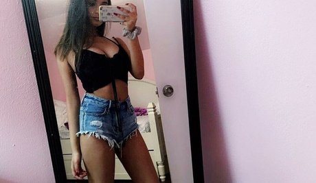 Alina M model pornographic pic