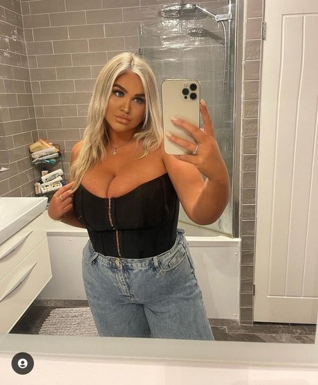 Brittany T sexy model images