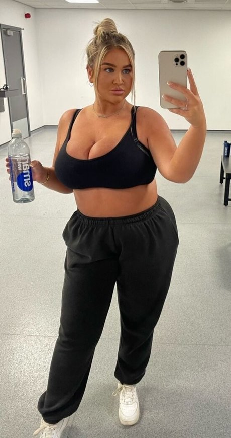 Brittany T sexy pornstar pictures