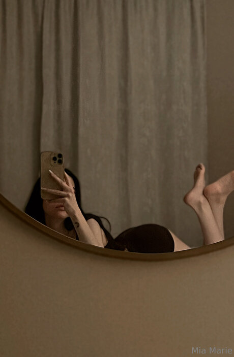 small onlyfans hot sex pic