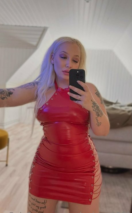 mybodyart1995 sex model gallery