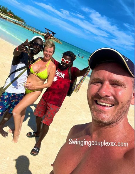 Swingingcouple pornstar naked pic