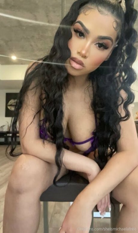 sheismichaelafree hot model images