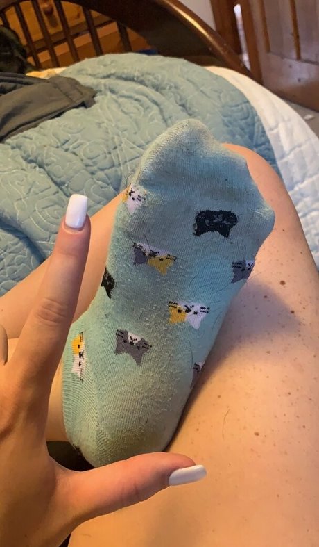 footgoddesskat model top picture