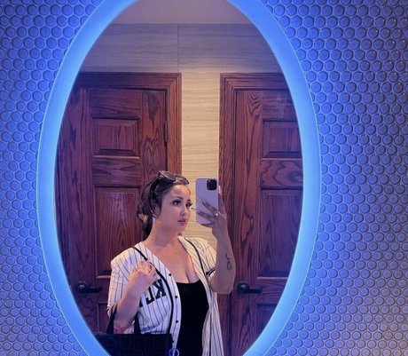 blonde babe onlyfans free nude galleries