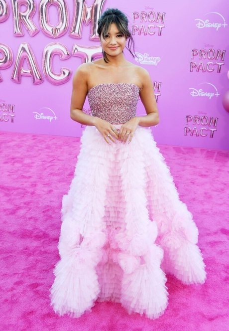 Peyton Elizabeth Lee model xxx gallery