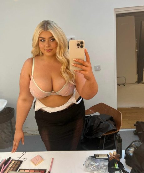 Izzy Nicholls star best photo