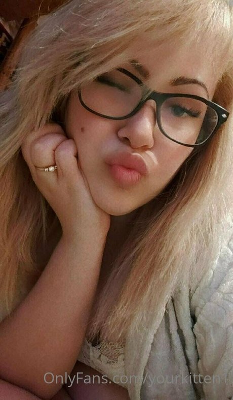 yourkitten1 model nudes pic