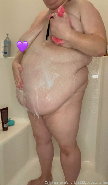 chunky3232goddessforfree model beautiful image