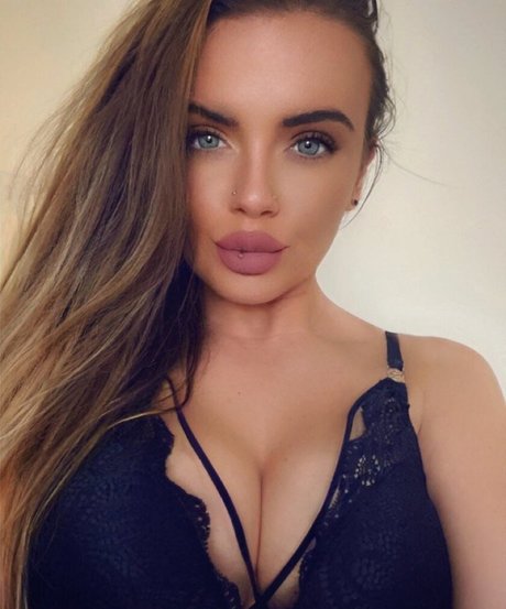 aradia xfiento art actress archive