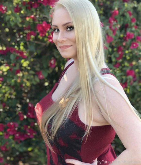 neighborgirlxo model sexy pictures