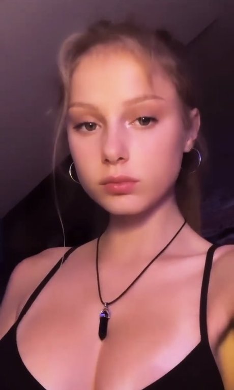 Trinitysdc nudes actress pics