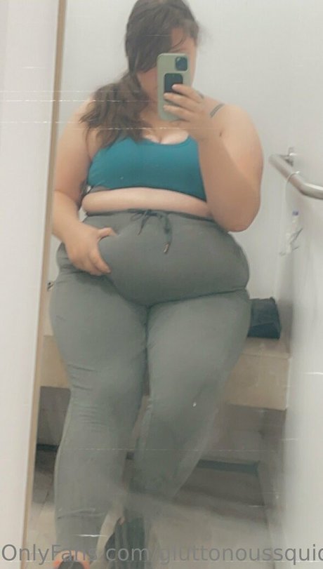 gluttonoussquid model high quality images