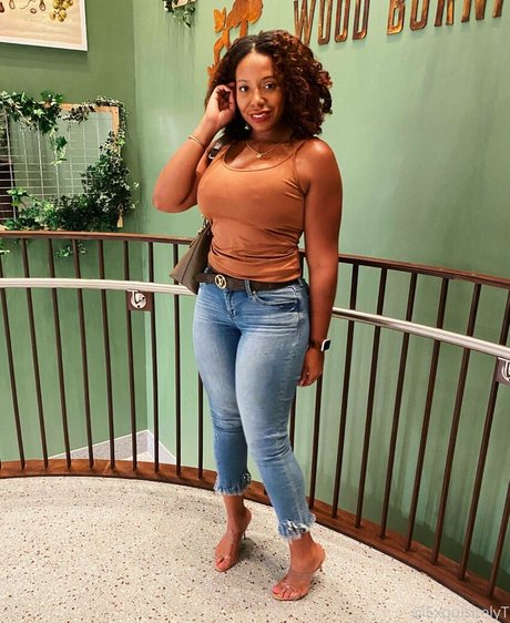 milf yoga onlyfans free galleries