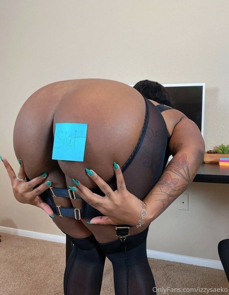 izzysaeko Profile Photo