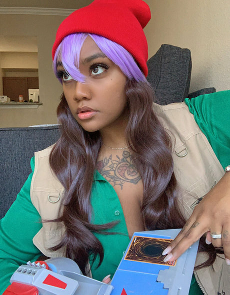 izzysaeko best star photo