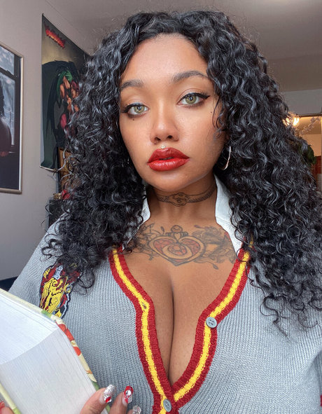 izzysaeko pretty star archive