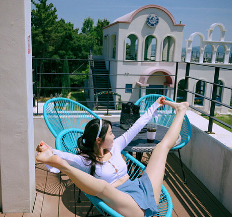 jenasis hot star picture