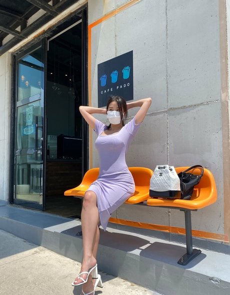 jenasis pretty model pics